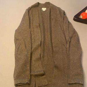CREW CARDIGAN. IT IS A GREY/LIGHT GREEN COLOR AND IS THIN! So cute